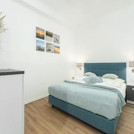 Close To The Seaside Beach, 아파트 *